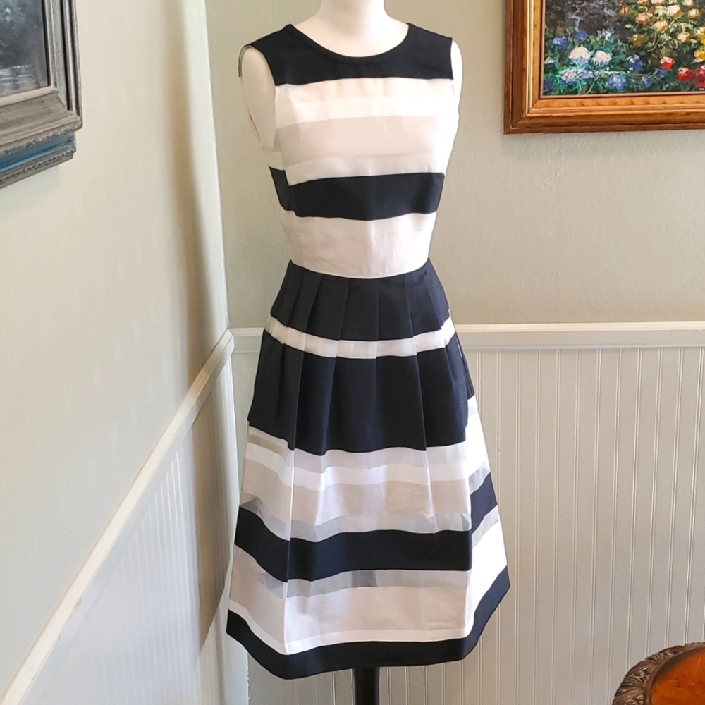 Like NEW Paul Smith striped dress